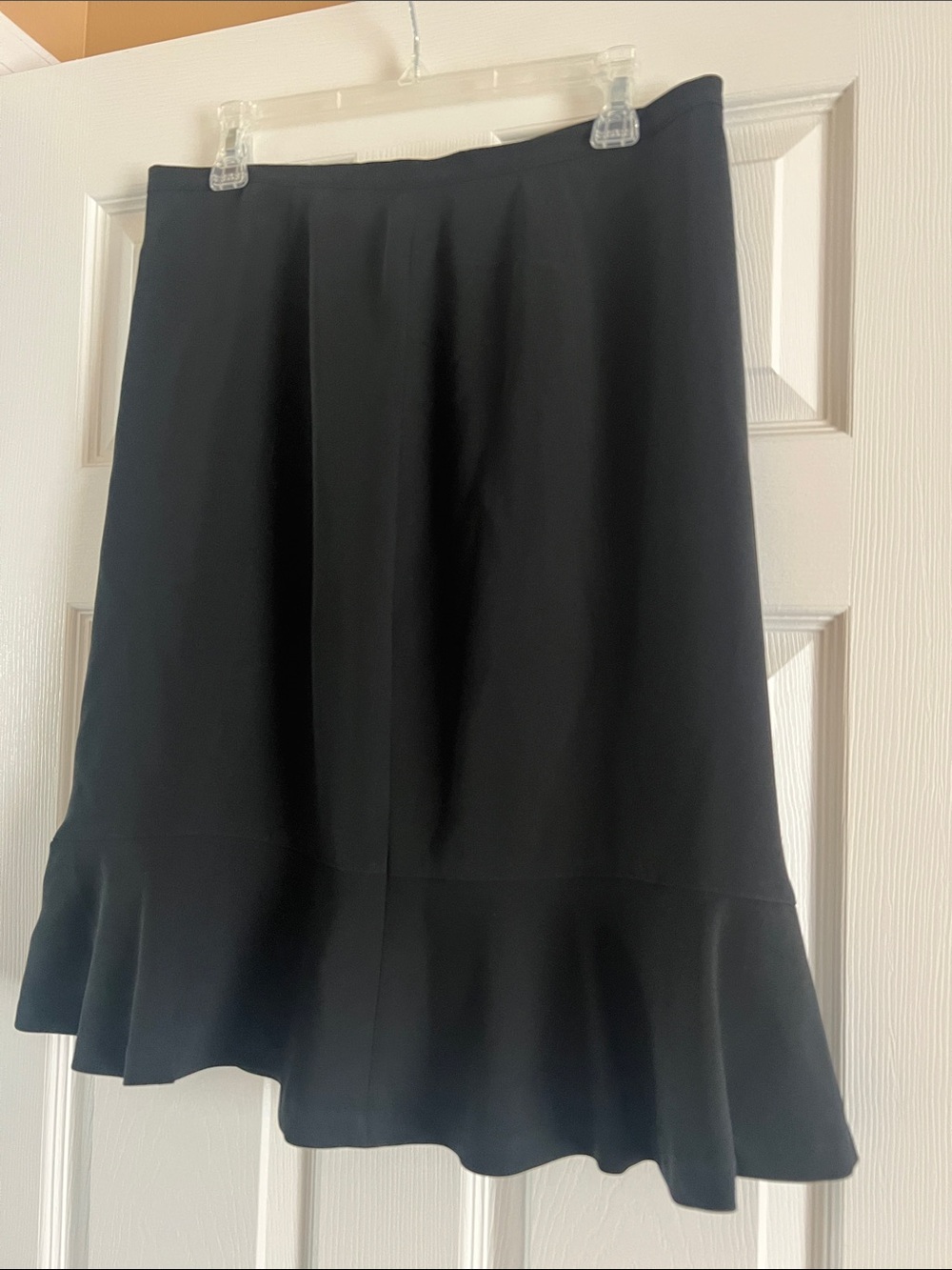 Jones New York Black Ruffle Hem Skirt Size 12